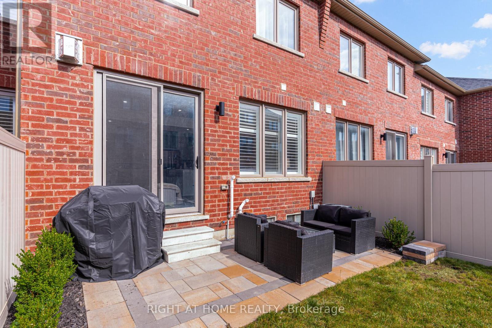 310 Silk Twist Drive, East Gwillimbury, Ontario  L9N 0V4 - Photo 32 - N12376212