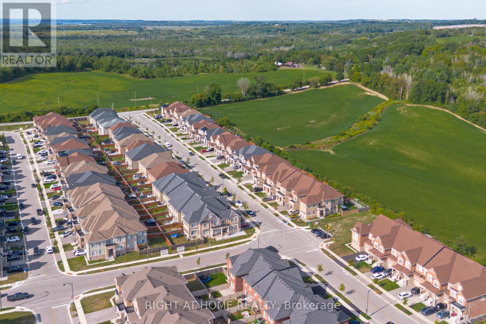 310 Silk Twist Drive, East Gwillimbury, Ontario  L9N 0V4 - Photo 34 - N12376212