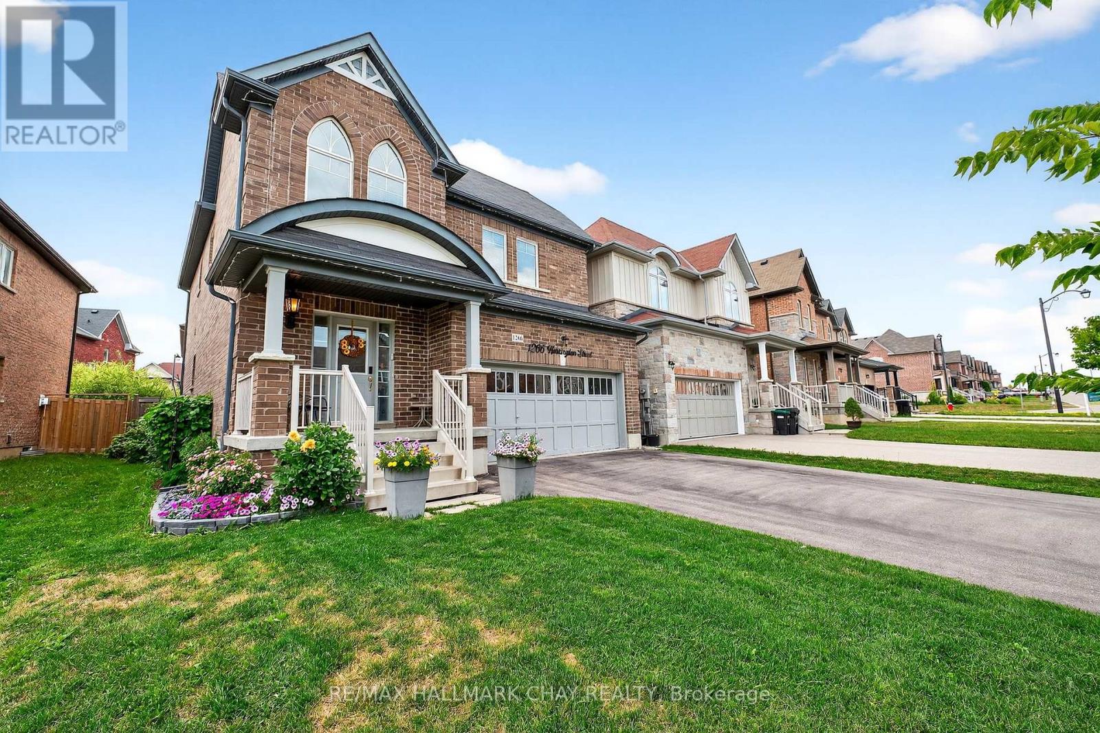 1266 Harrington Street N, Innisfil, Ontario  L0L 1W0 - Photo 4 - N12376229