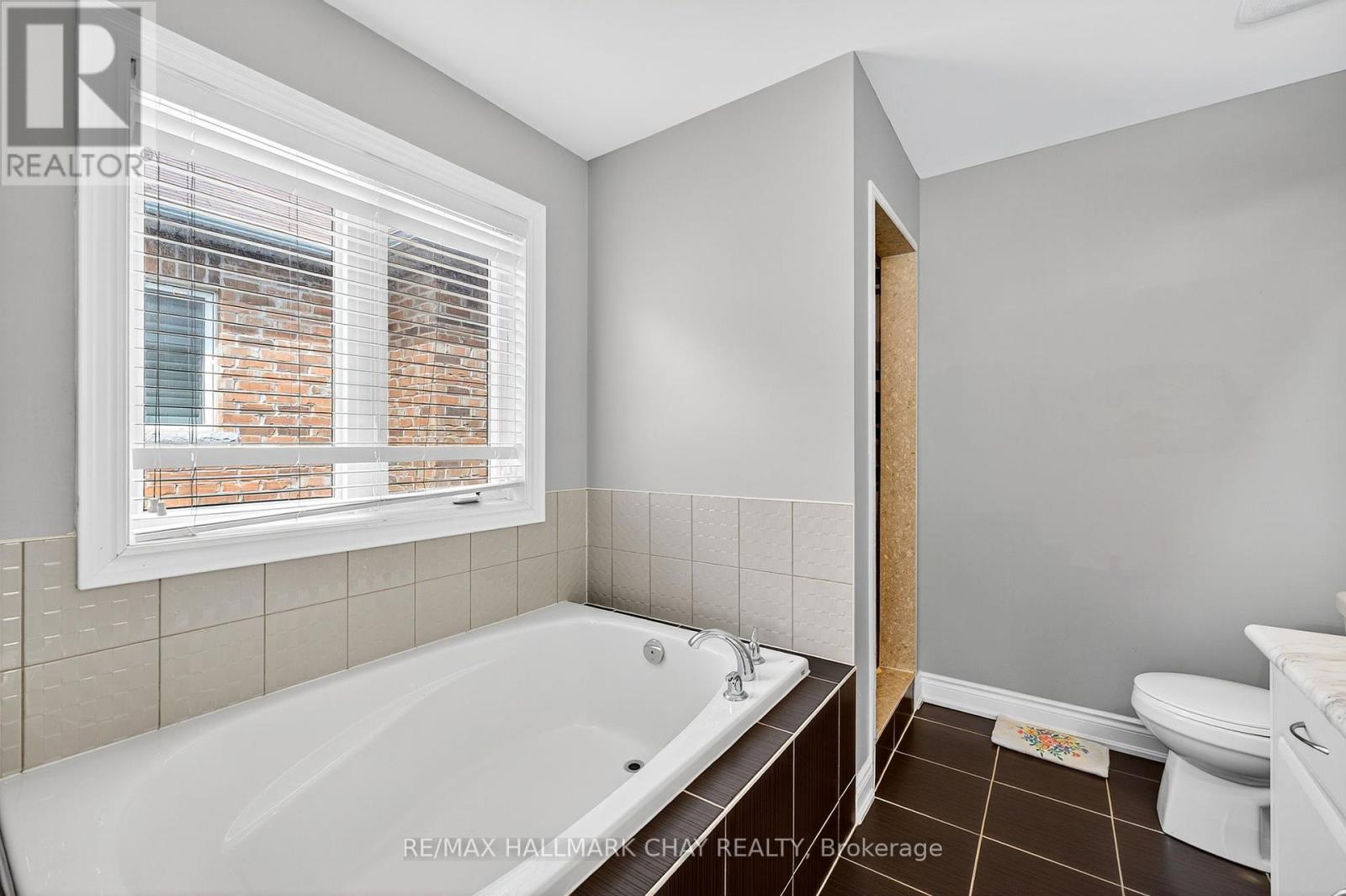 1266 Harrington Street N, Innisfil, Ontario  L0L 1W0 - Photo 40 - N12376229