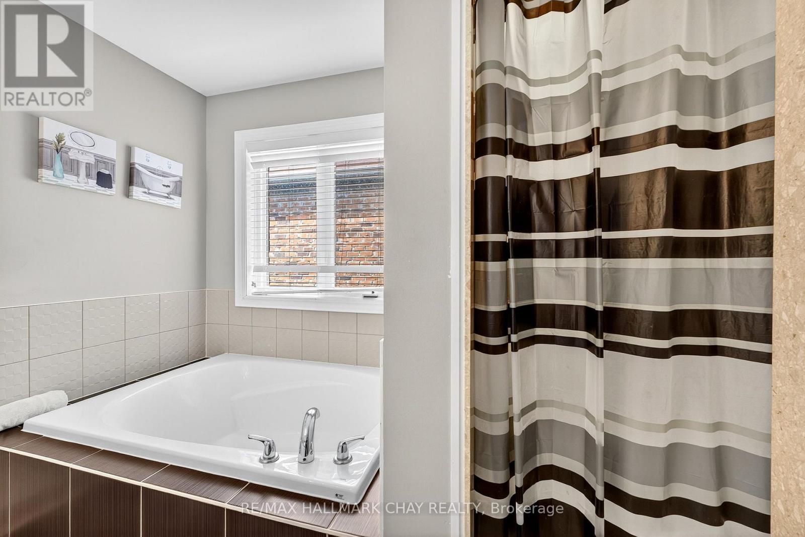 1266 Harrington Street N, Innisfil, Ontario  L0L 1W0 - Photo 42 - N12376229