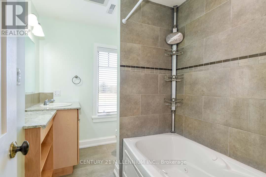 4 Flaherty Lane, Caledon, Ontario  L7K 2P3 - Photo 43 - W12376191