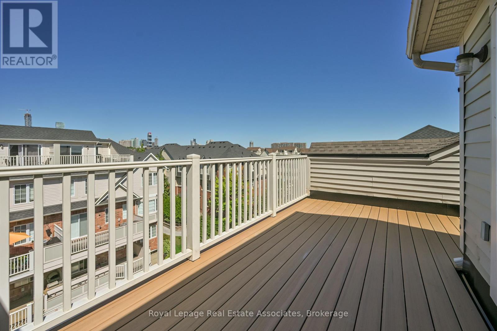 3 - 575 Dundas Street, Mississauga (Cooksville), Ontario  L5B 0B2 - Photo 25 - W12376227