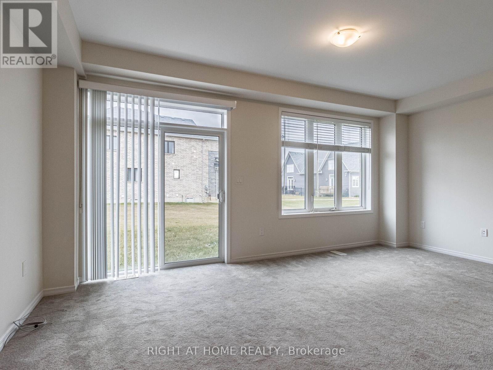 34 Maclachlan Avenue, Haldimand, Ontario  N3W 0C5 - Photo 10 - X12376206