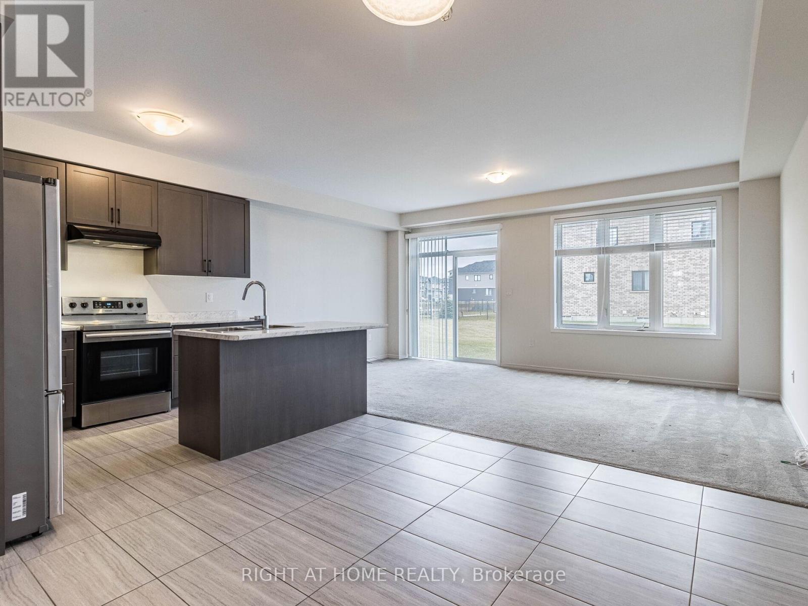 34 Maclachlan Avenue, Haldimand, Ontario  N3W 0C5 - Photo 7 - X12376206
