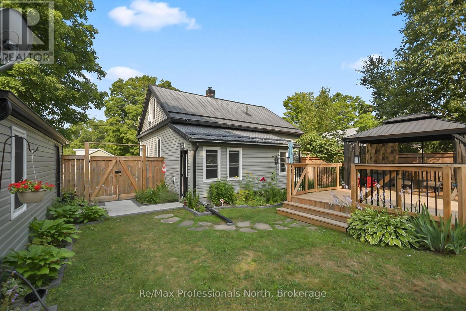 450 Mary Street N, Gravenhurst, Ontario  P1P 1G1 - Photo 27 - X12376268