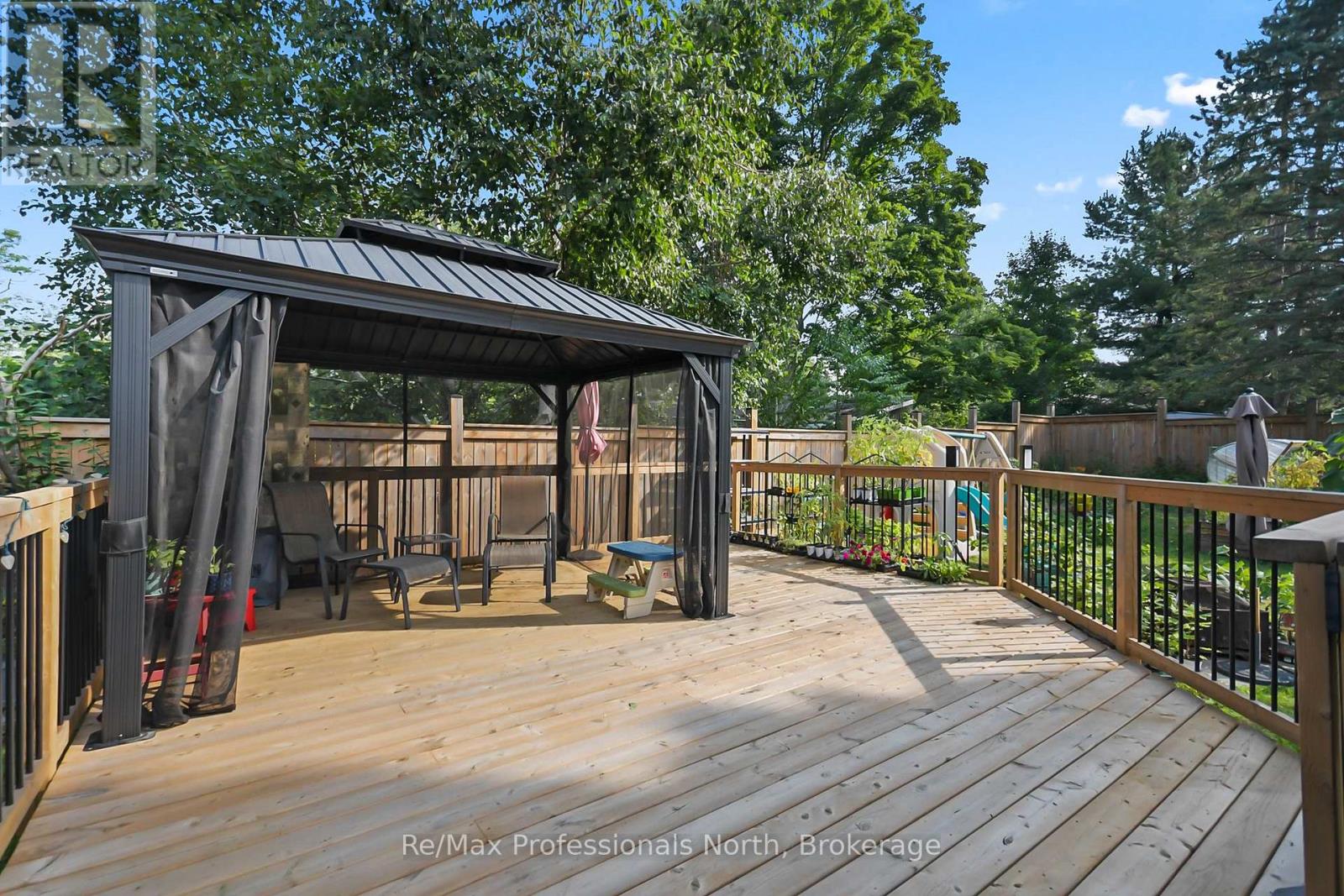 450 Mary Street N, Gravenhurst, Ontario  P1P 1G1 - Photo 31 - X12376268