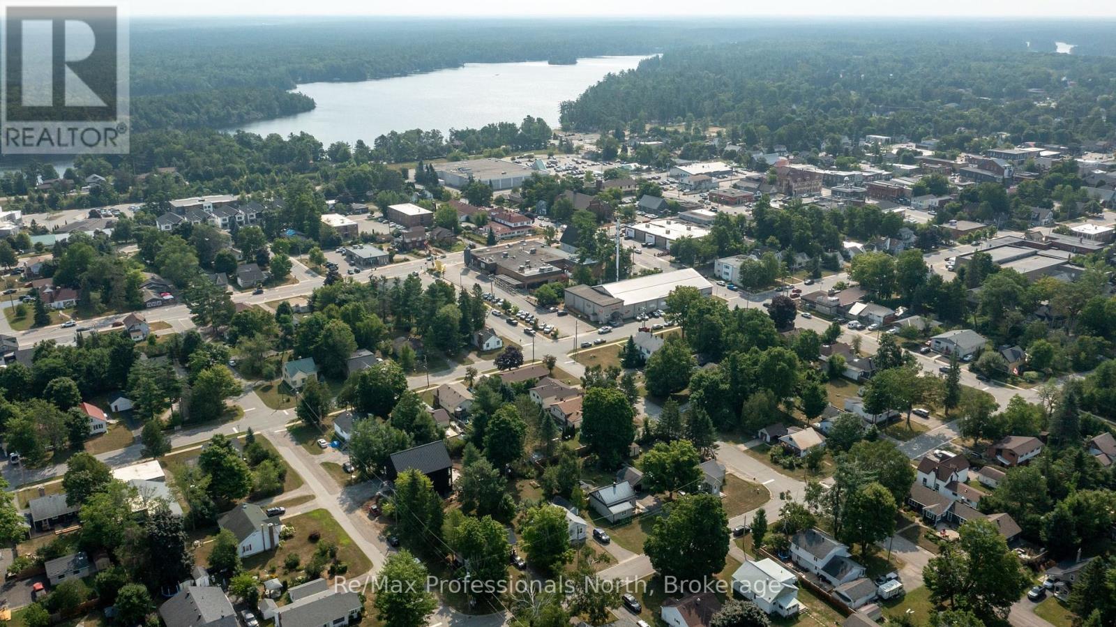450 Mary Street N, Gravenhurst, Ontario  P1P 1G1 - Photo 43 - X12376268