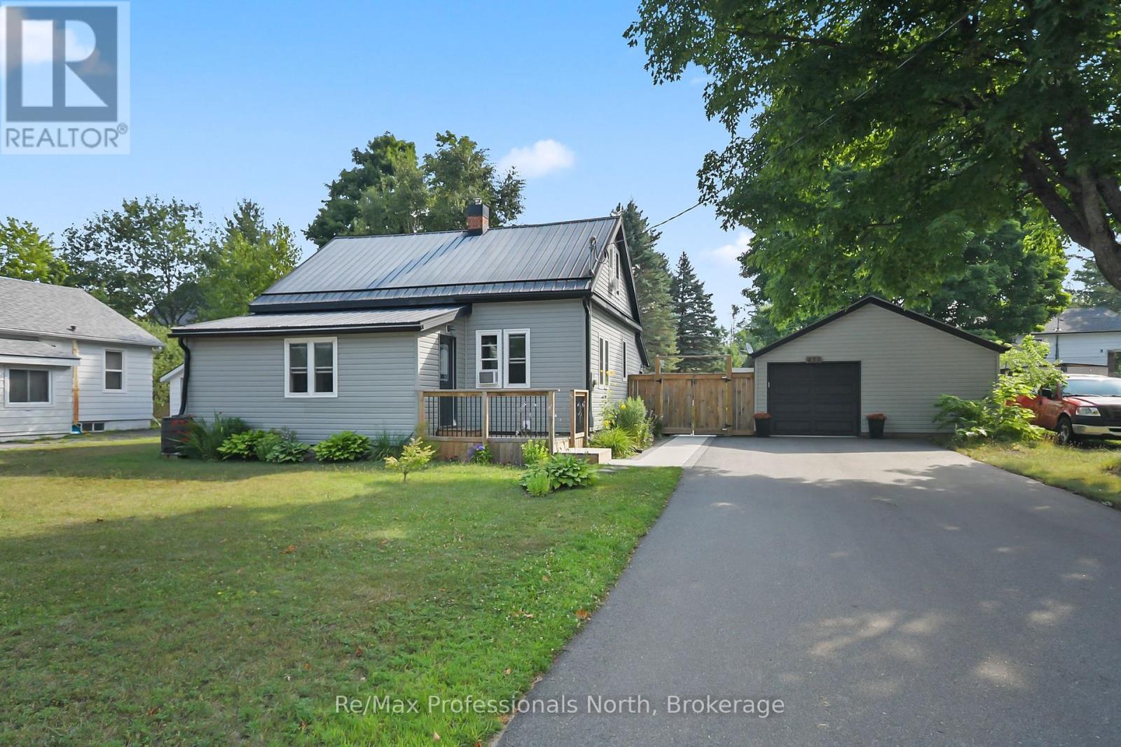 450 Mary Street N, Gravenhurst, Ontario  P1P 1G1 - Photo 47 - X12376268