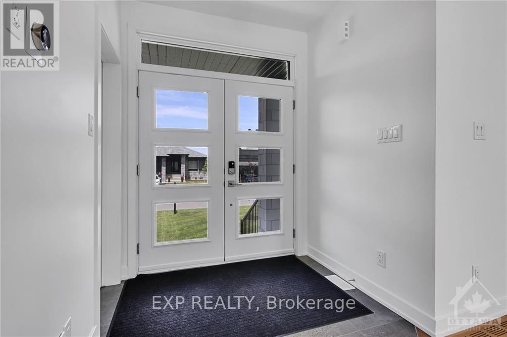 513 Barrage Street, Casselman, Ontario  K0A 1M0 - Photo 2 - X12376298