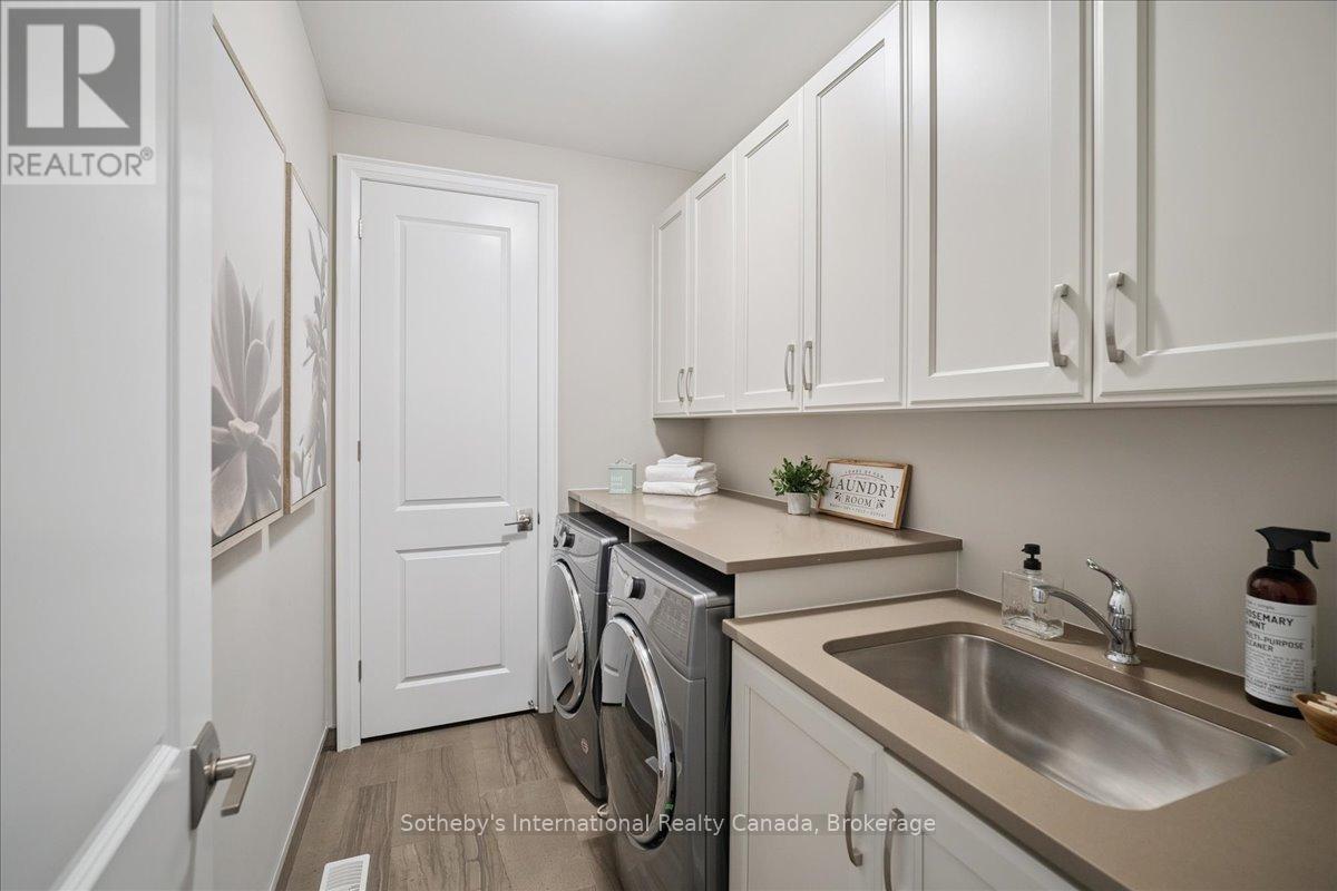 3151 Riverpath Common, Oakville, Ontario  L6M 1P6 - Photo 34 - W12376318
