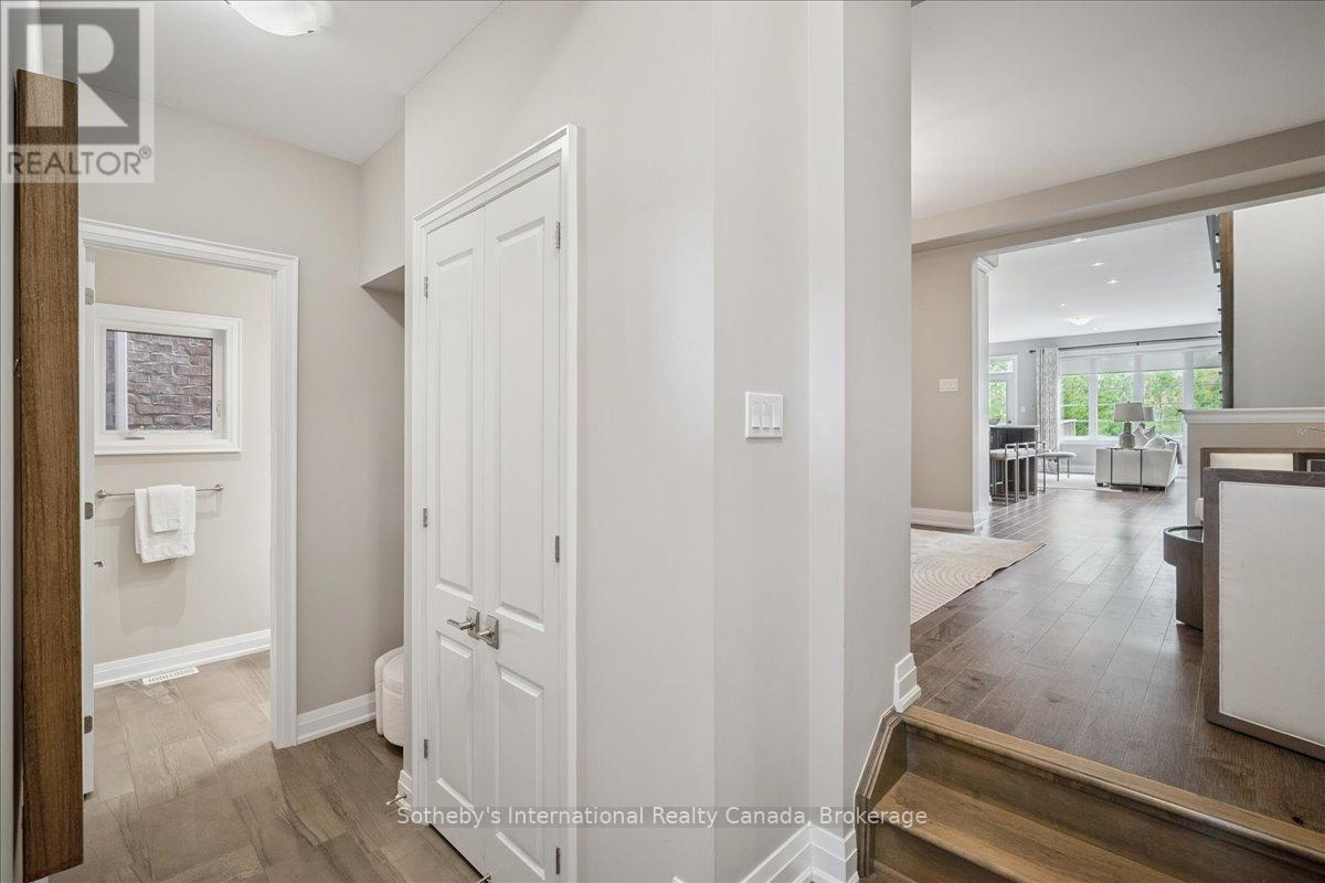3151 Riverpath Common, Oakville, Ontario  L6M 1P6 - Photo 4 - W12376318