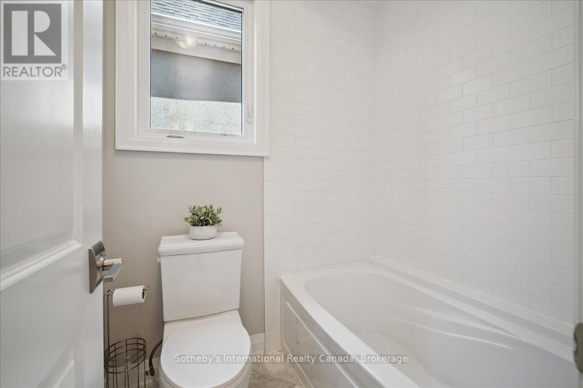 3151 Riverpath Common, Oakville, Ontario  L6M 1P6 - Photo 41 - W12376318