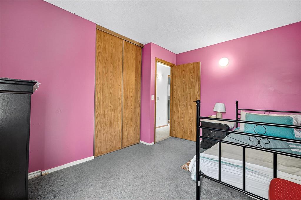 107 Brotman Bay, Winnipeg, Manitoba  R2N 2P2 - Photo 25 - 202522012