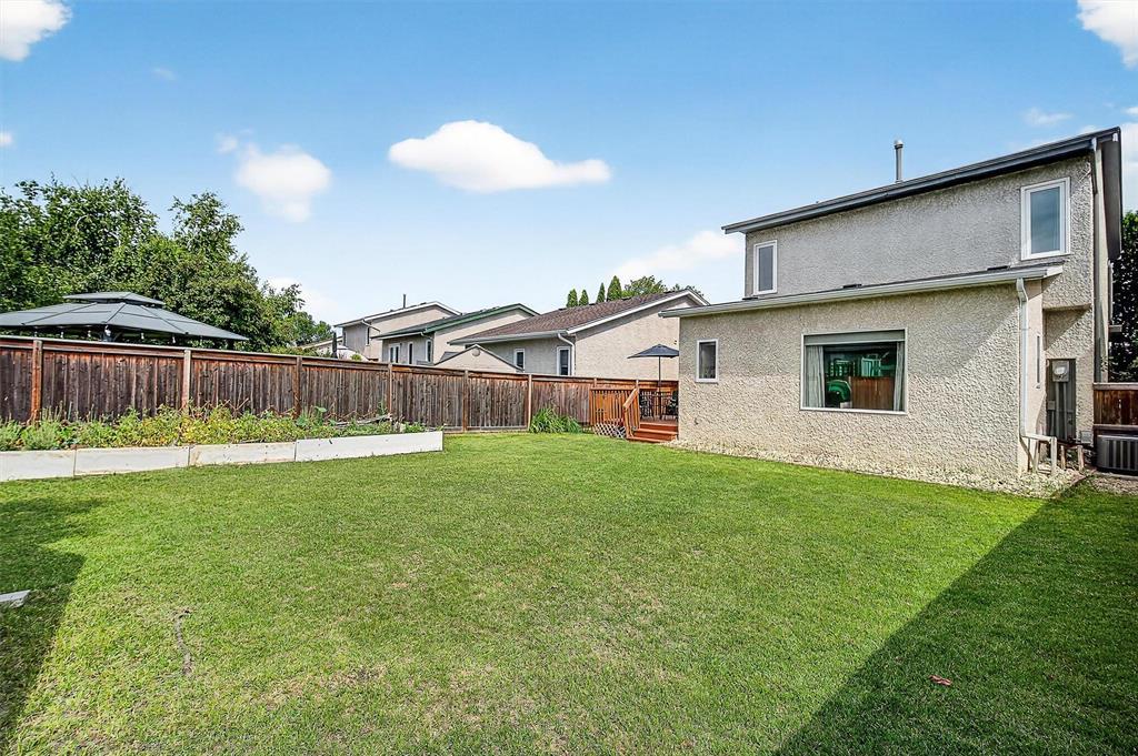 107 Brotman Bay, Winnipeg, Manitoba  R2N 2P2 - Photo 38 - 202522012