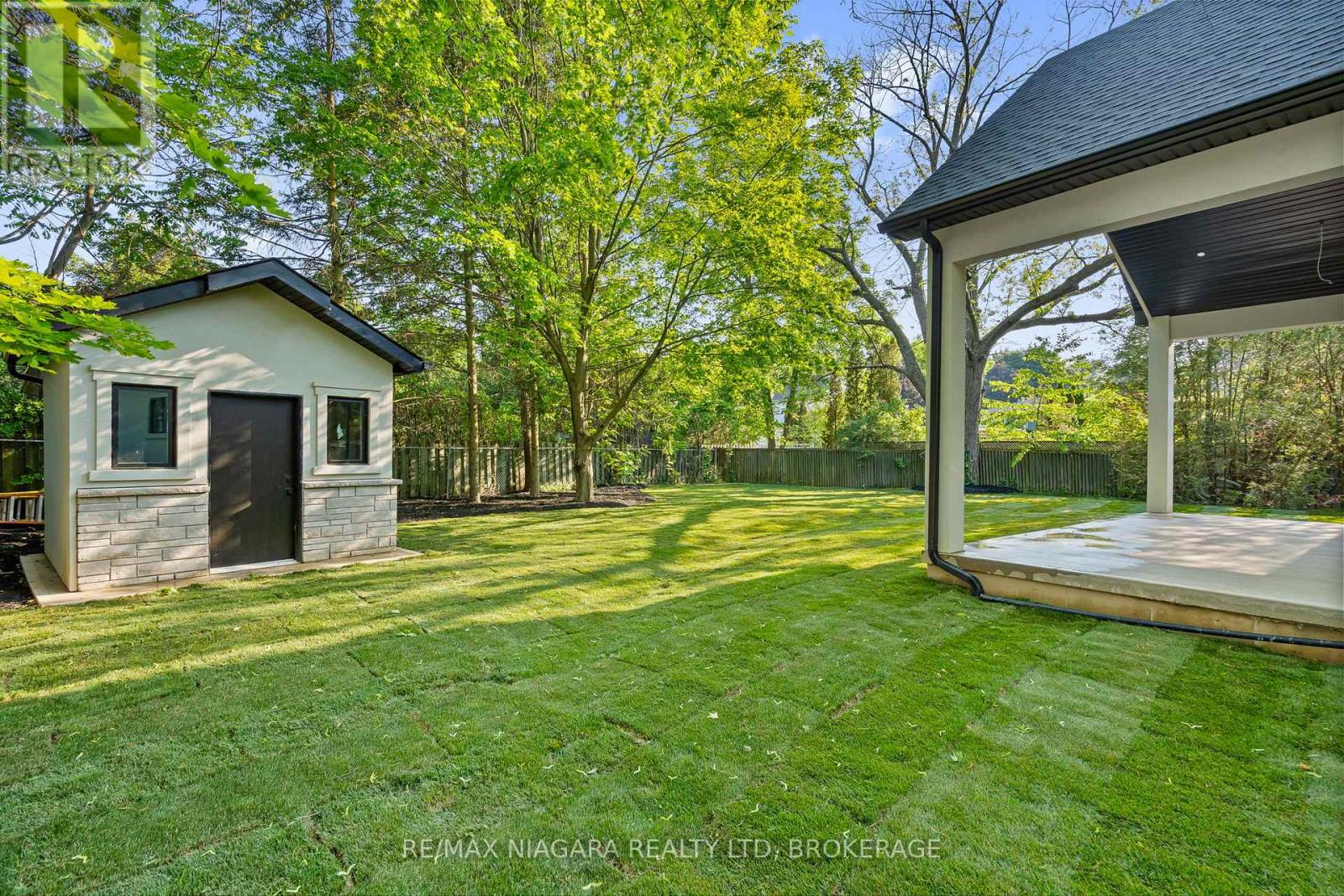 7 Circle Street, Niagara-On-The-Lake (Town), Ontario  L0S 1J0 - Photo 40 - X12376294
