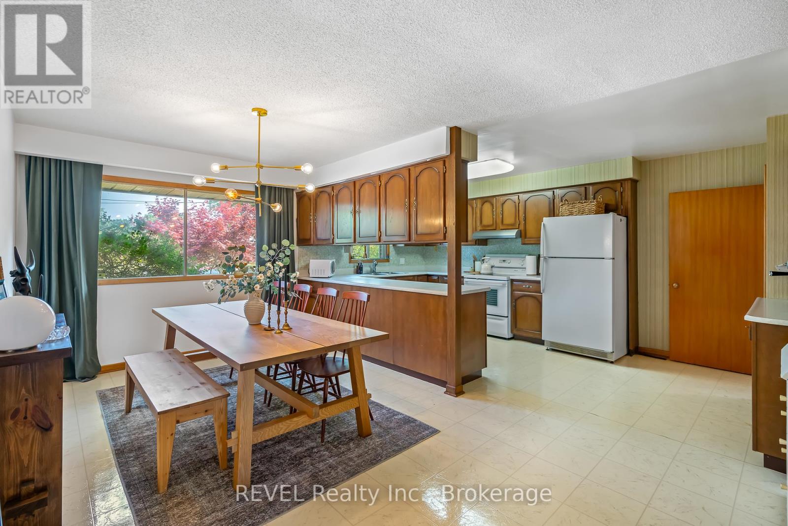 18 Broadmore Avenue, St. Catharines (Carlton/bunting), Ontario  L2M 6A5 - Photo 16 - X12376304
