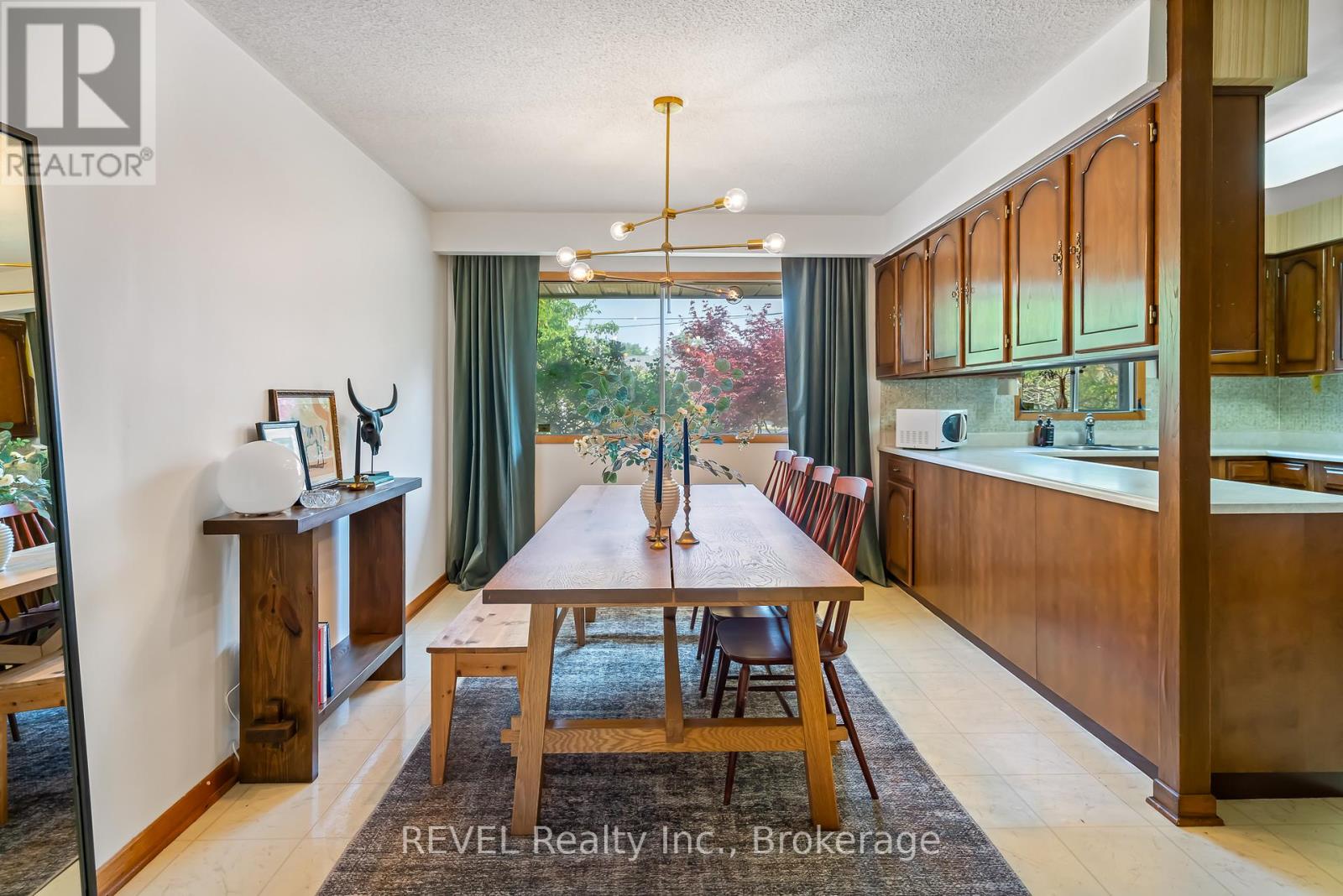 18 Broadmore Avenue, St. Catharines (Carlton/bunting), Ontario  L2M 6A5 - Photo 17 - X12376304