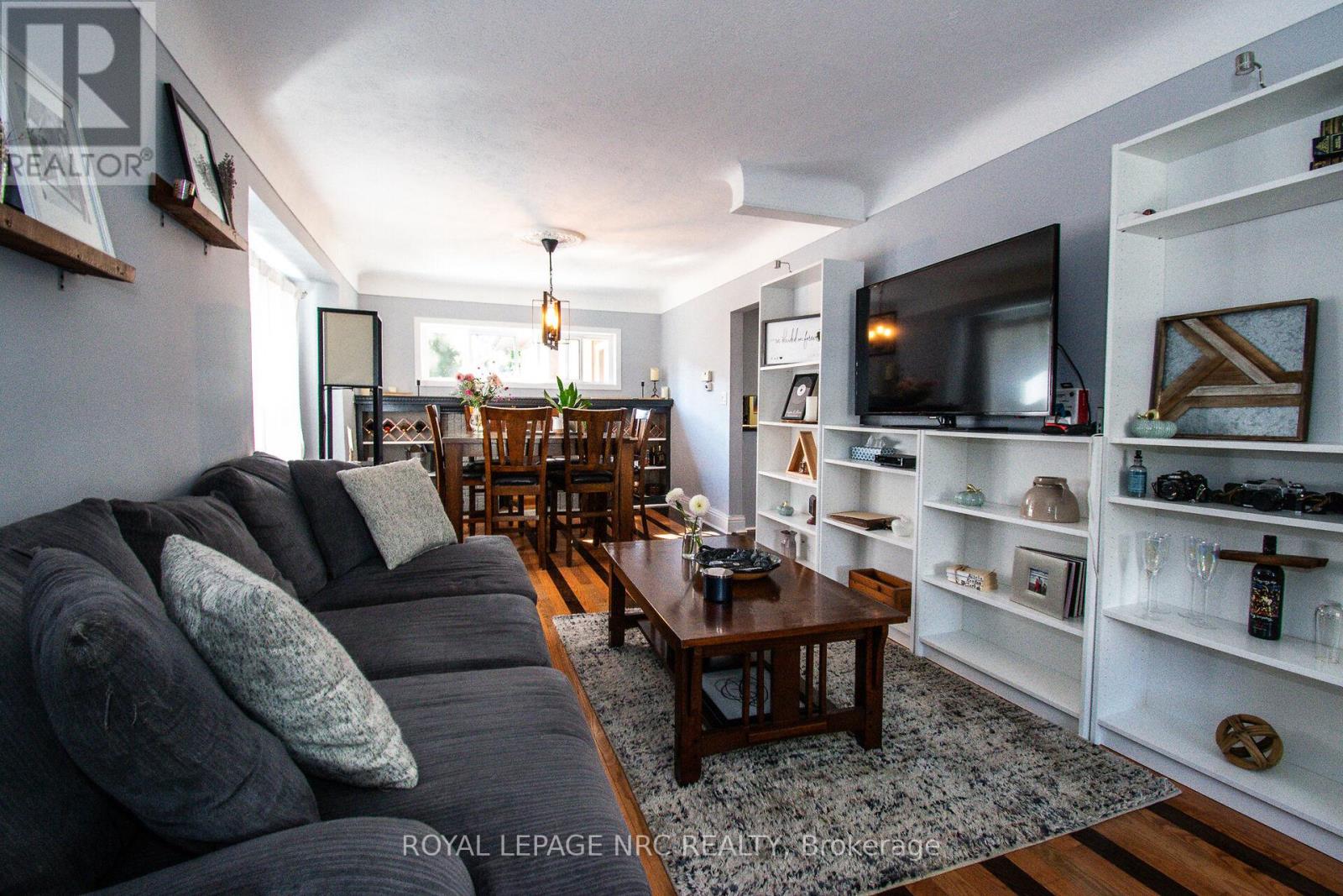 116 Lowell Avenue, St. Catharines, Ontario  L2R 2E2 - Photo 13 - X12376317