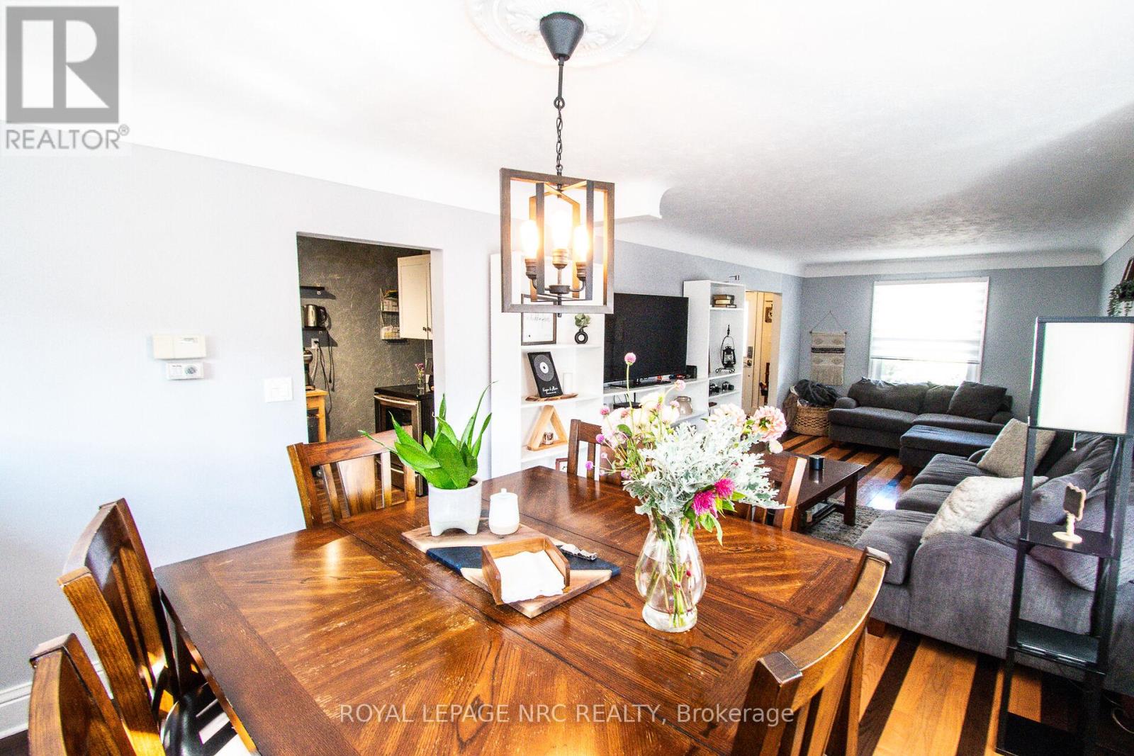 116 Lowell Avenue, St. Catharines, Ontario  L2R 2E2 - Photo 18 - X12376317