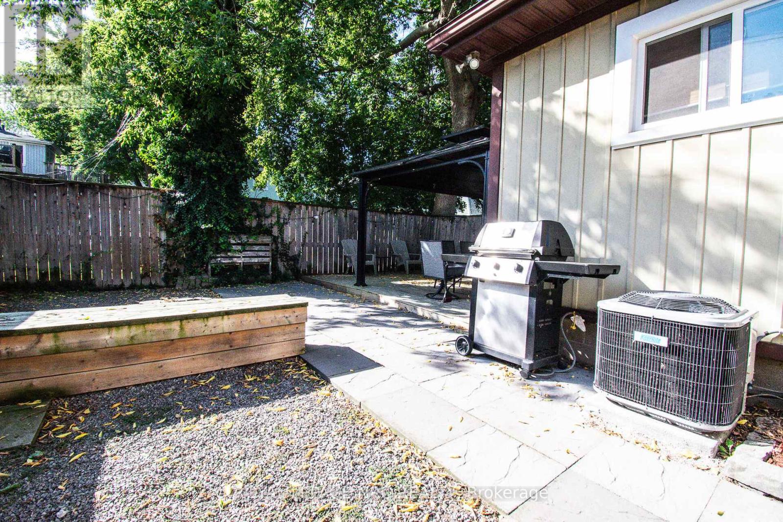 116 Lowell Avenue, St. Catharines, Ontario  L2R 2E2 - Photo 48 - X12376317