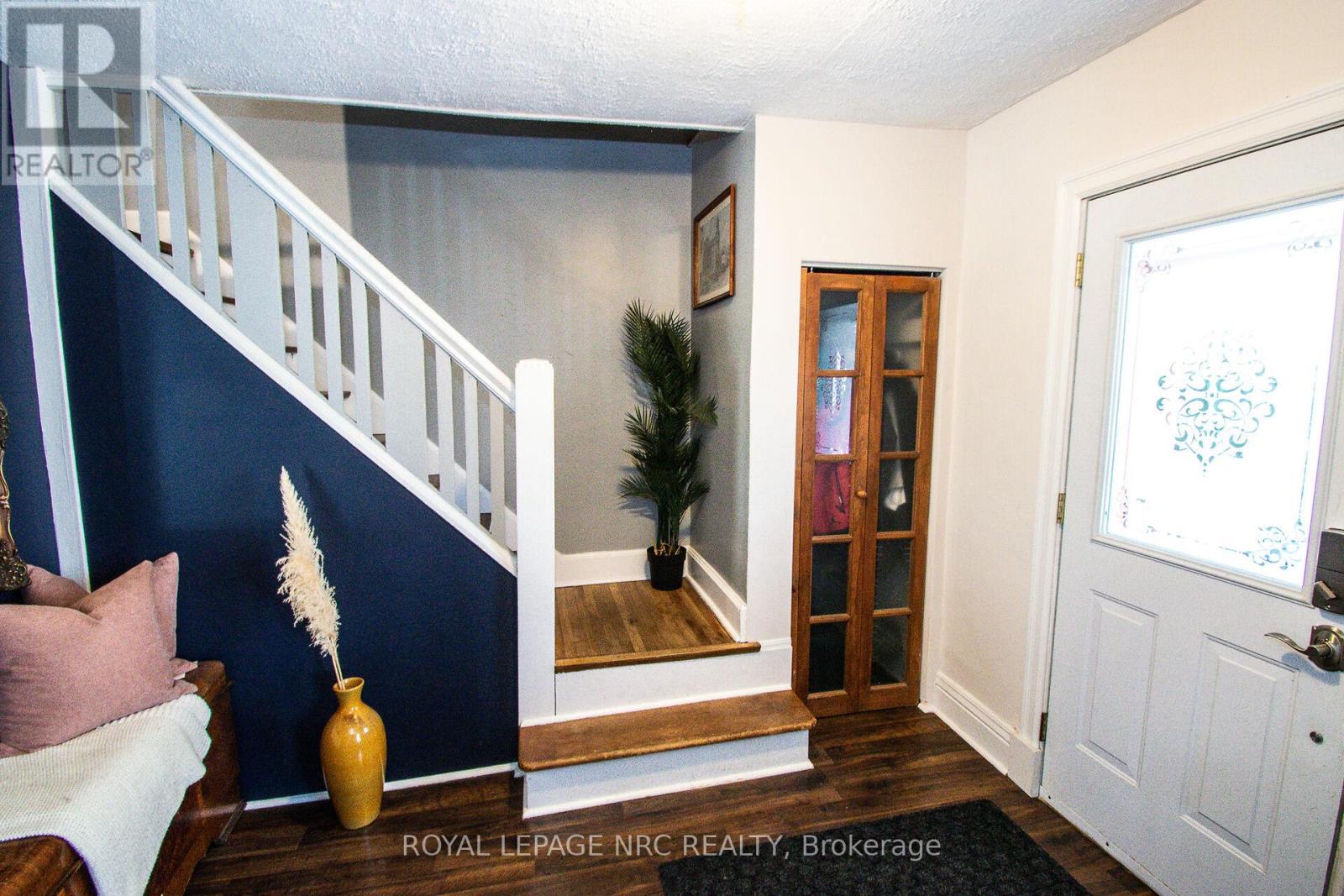 116 Lowell Avenue, St. Catharines, Ontario  L2R 2E2 - Photo 8 - X12376317