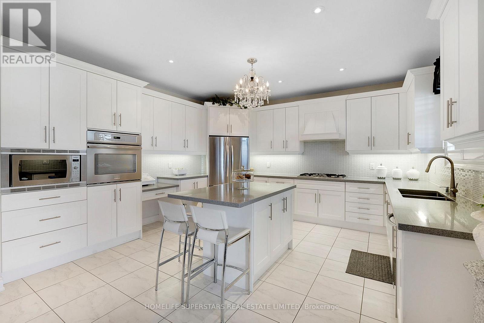 44 Orchard Drive, Mono, Ontario  L9W 6L6 - Photo 19 - X12376255
