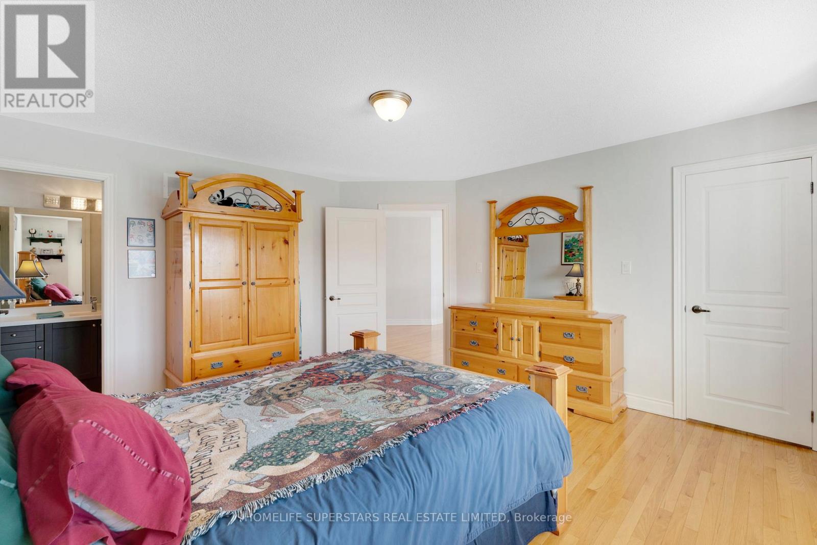 44 Orchard Drive, Mono, Ontario  L9W 6L6 - Photo 33 - X12376255