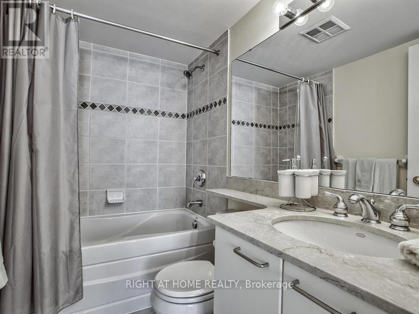 701 - 80 Cumberland Street, Toronto, Ontario  M5R 3V1 - Photo 14 - C12376310