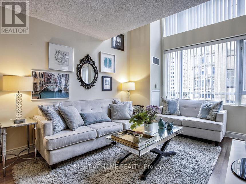 701 - 80 Cumberland Street, Toronto, Ontario  M5R 3V1 - Photo 4 - C12376310