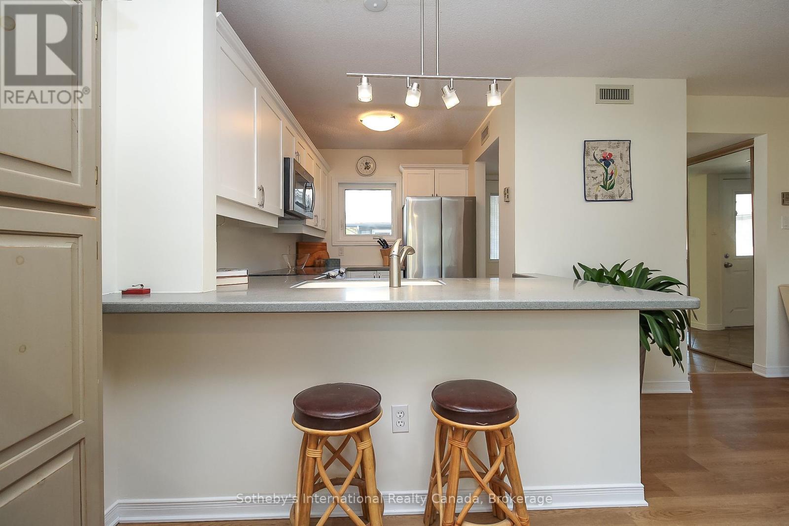 771 Johnston Park Avenue, Collingwood, Ontario  L9Y 5C7 - Photo 10 - S12376341