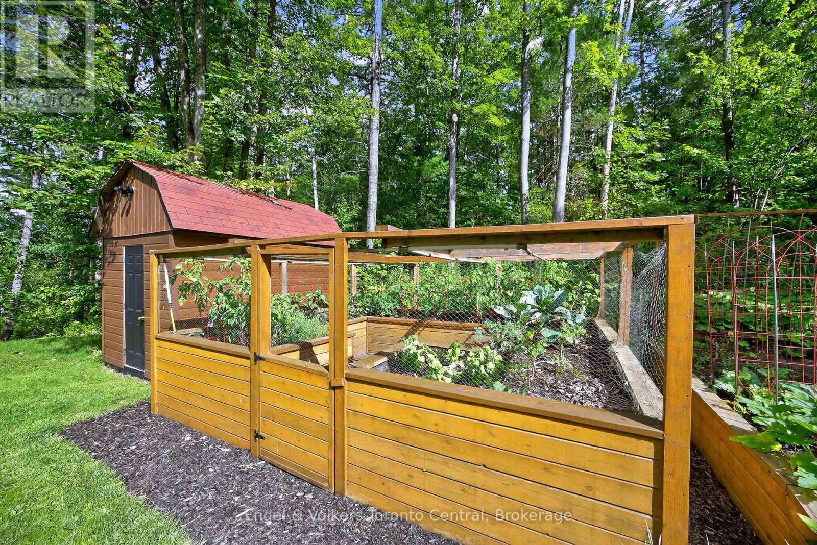 1042 Amanda Ln - 1750 Frank Cooper Trail, Gravenhurst (Ryde), Ontario  P1P 1R3 - Photo 34 - X12376344