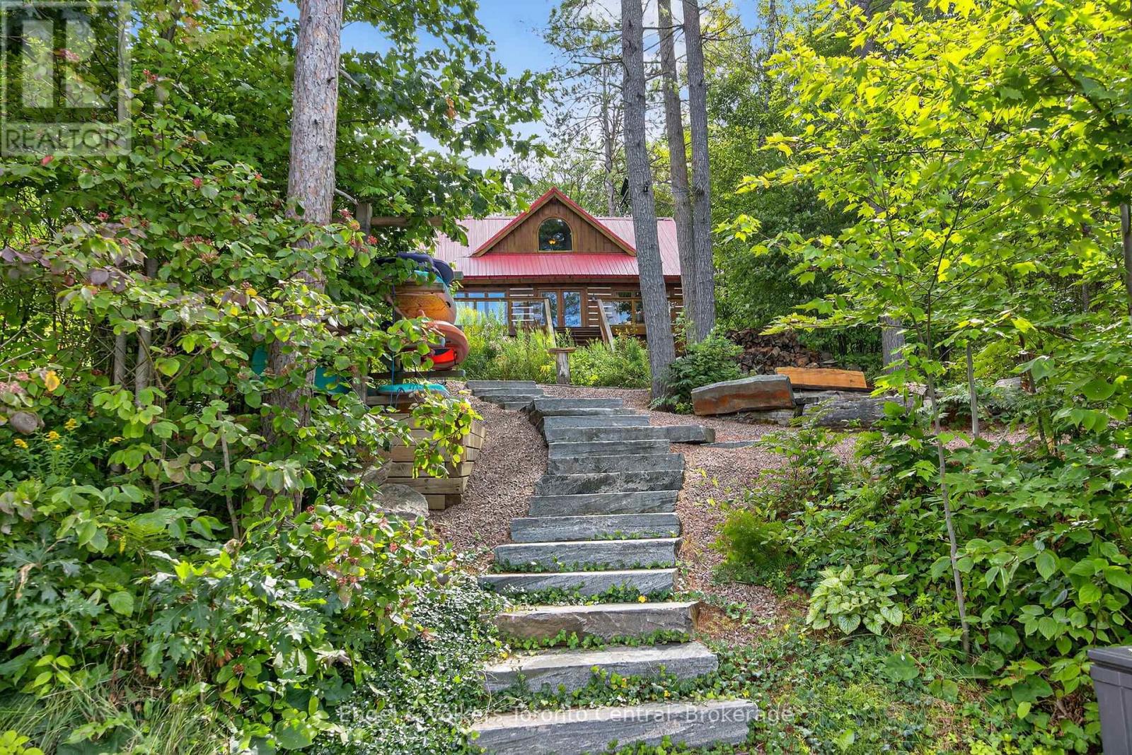 1042 Amanda Ln - 1750 Frank Cooper Trail, Gravenhurst (Ryde), Ontario  P1P 1R3 - Photo 43 - X12376344