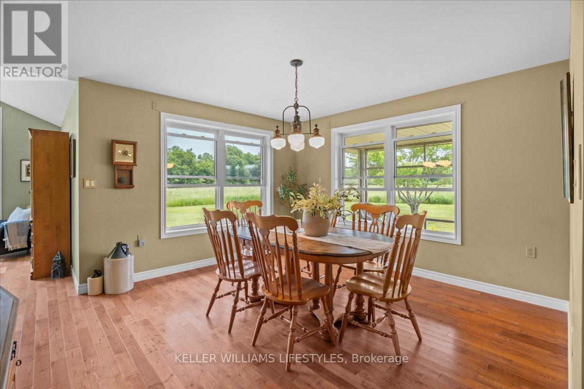 25728 Mcmurchy Line, West Elgin, Ontario  N0L 2P0 - Photo 17 - X12376326