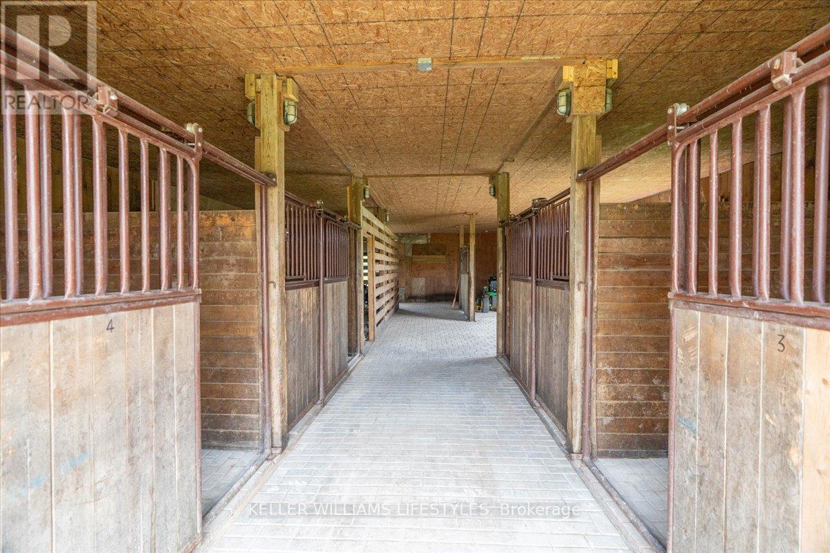 25728 Mcmurchy Line, West Elgin, Ontario  N0L 2P0 - Photo 46 - X12376326