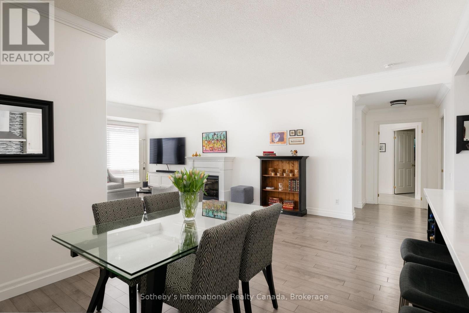 105 - 50 Old Mill Road, Oakville, Ontario  L6J 7W1 - Photo 10 - W12055672