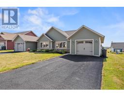 38 Parkman Drive, East Royalty, Ca