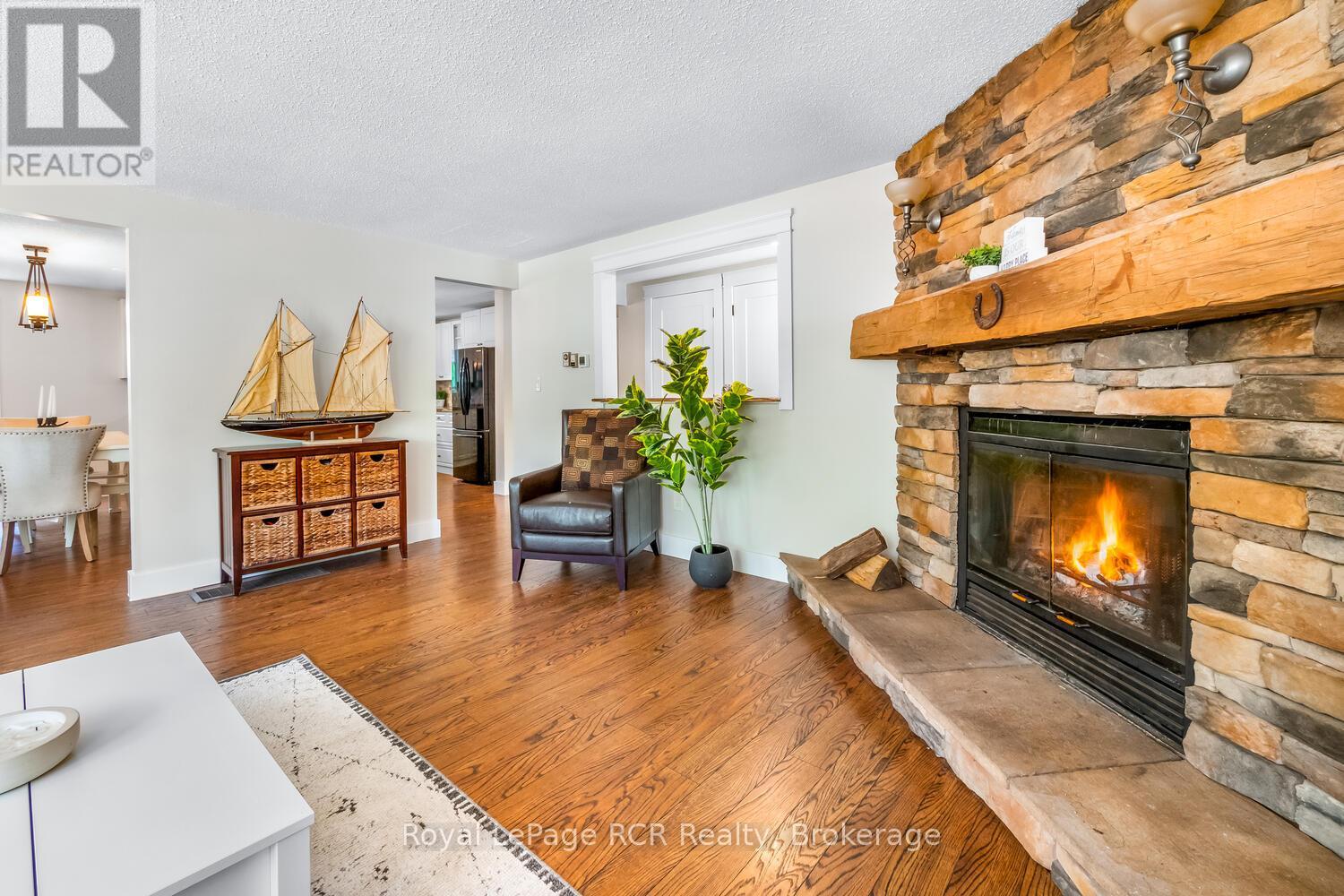 340 Bryant Street, South Bruce Peninsula, Ontario  N0H 2T0 - Photo 19 - X12375585