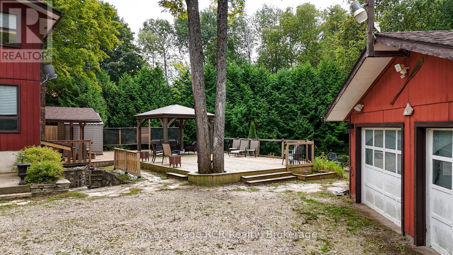 340 Bryant Street, South Bruce Peninsula, Ontario  N0H 2T0 - Photo 36 - X12375585