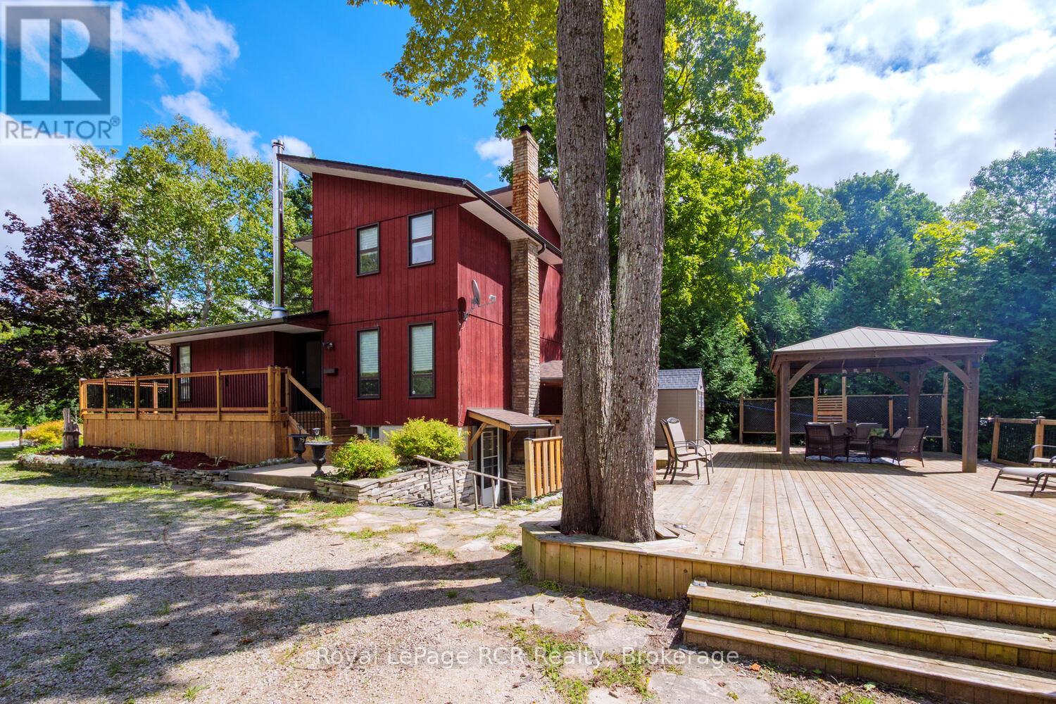 340 Bryant Street, South Bruce Peninsula, Ontario  N0H 2T0 - Photo 37 - X12375585