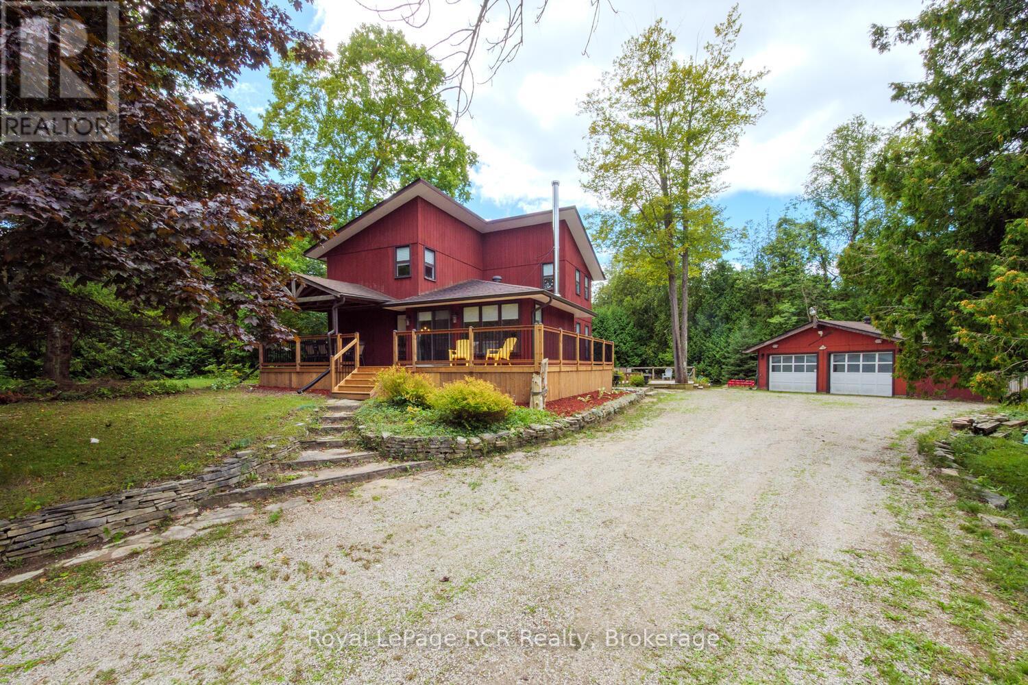 340 Bryant Street, South Bruce Peninsula, Ontario  N0H 2T0 - Photo 6 - X12375585