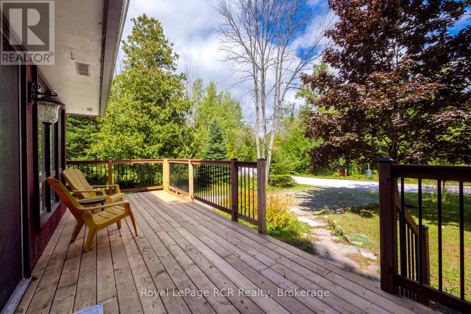 340 Bryant Street, South Bruce Peninsula, Ontario  N0H 2T0 - Photo 7 - X12375585