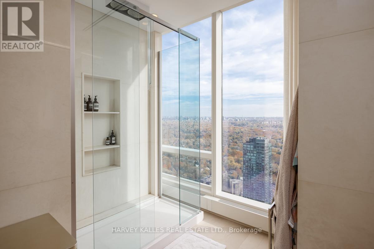 4403 - 50 Yorkville Avenue, Toronto (Annex), Ontario  M4W 0A3 - Photo 18 - C12376325