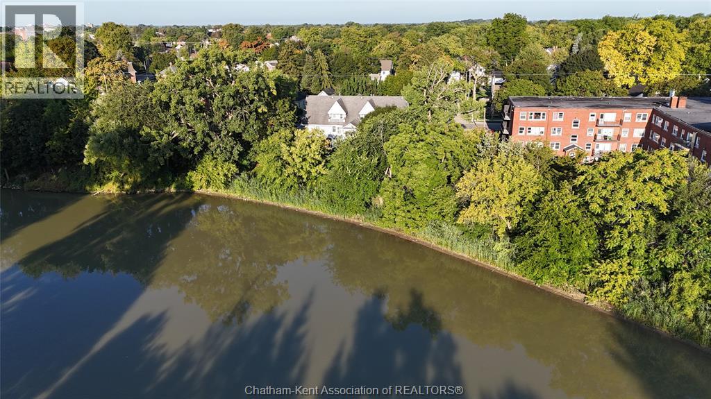 176-180 Thames Street, Chatham, Ontario  N7M 2Y8 - Photo 3 - 25021414