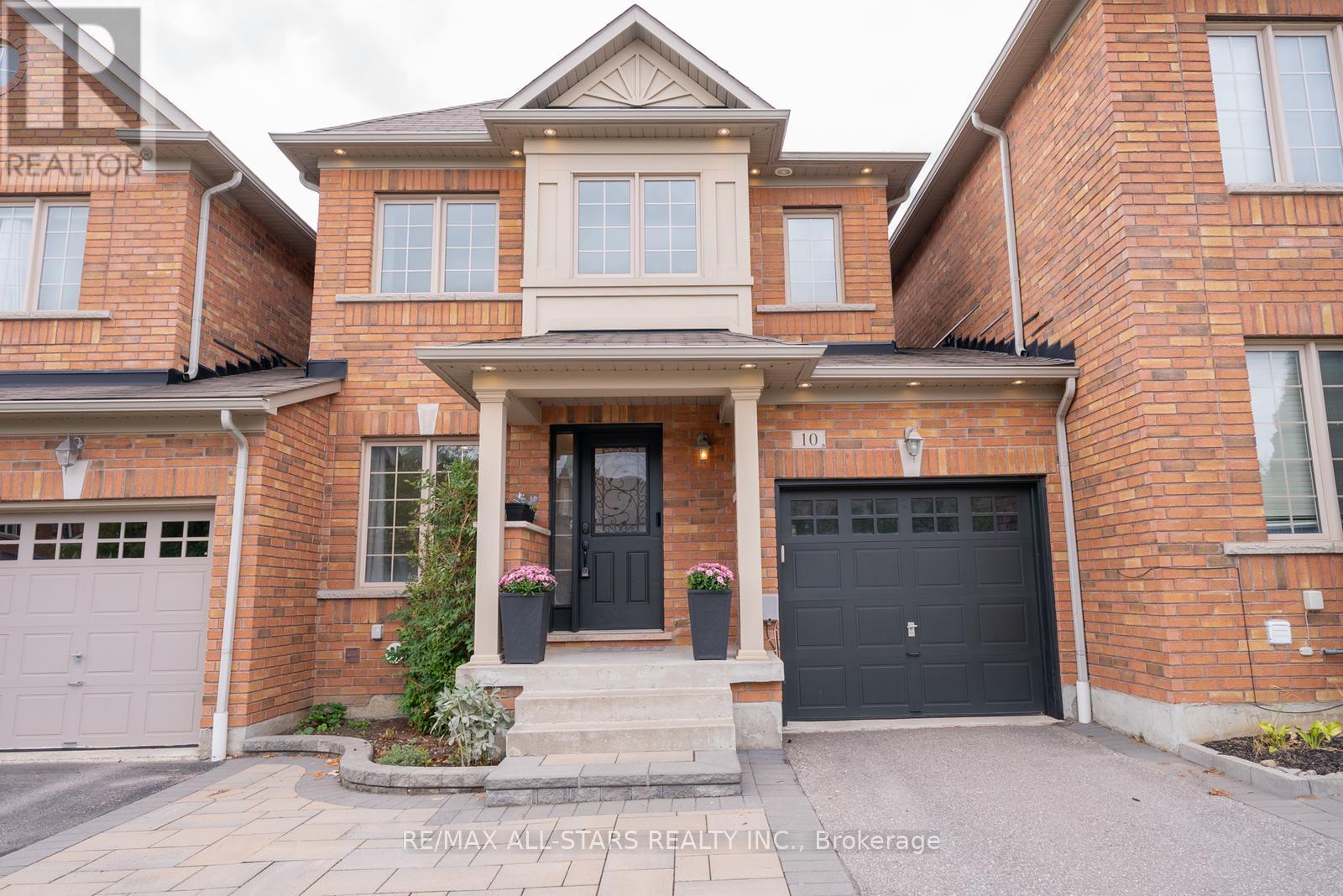 Property at 10 BETULA GATE image 1