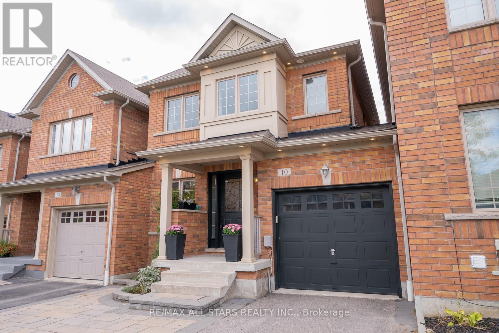 Property at 10 BETULA GATE image 2
