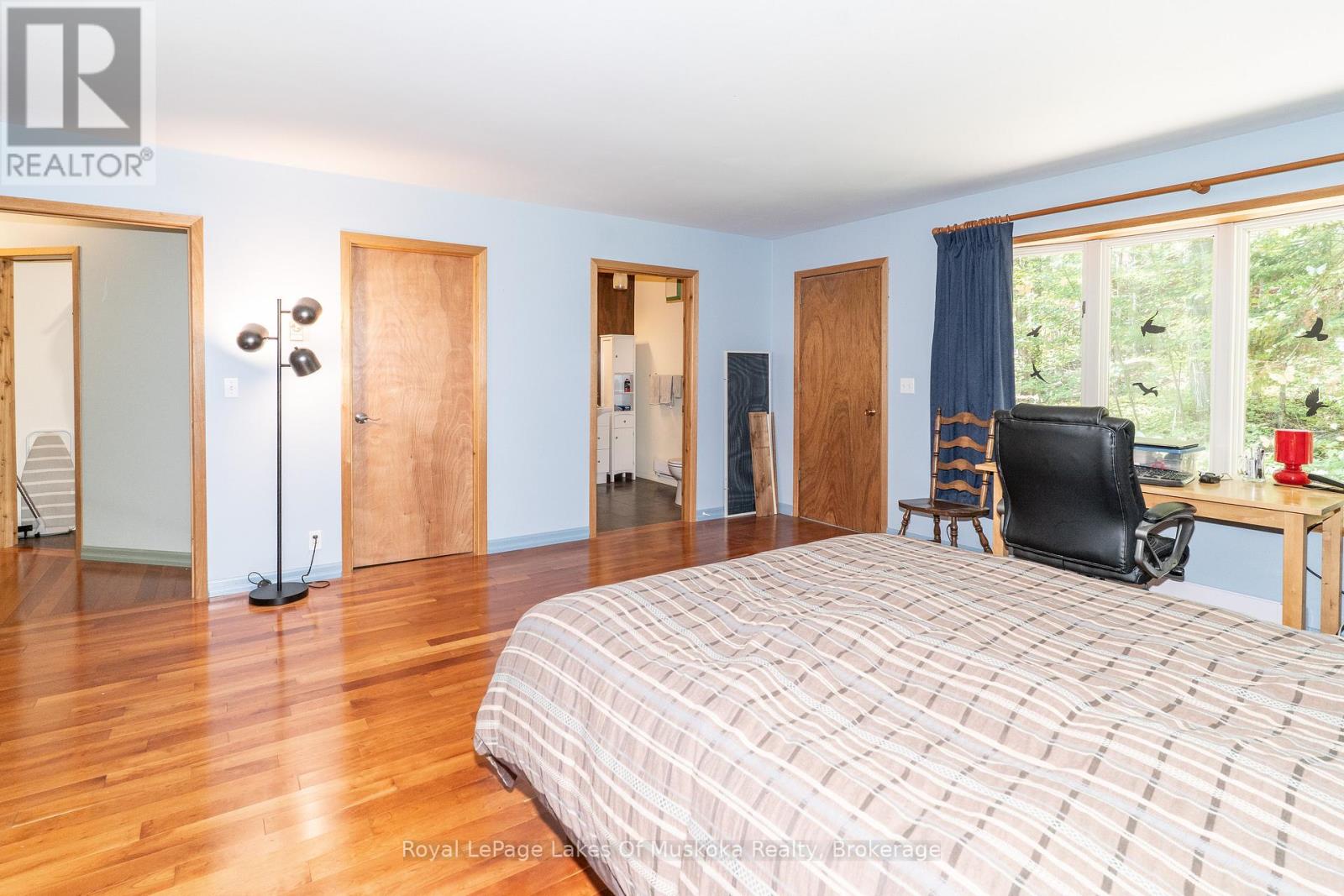 1056 Golden Beach Road, Bracebridge, Ontario  P1L 1W8 - Photo 15 - X12376370