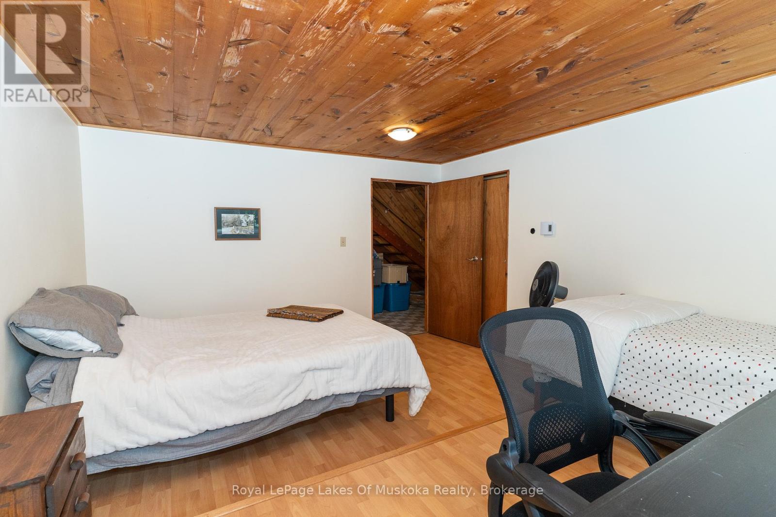 1056 Golden Beach Road, Bracebridge, Ontario  P1L 1W8 - Photo 19 - X12376370