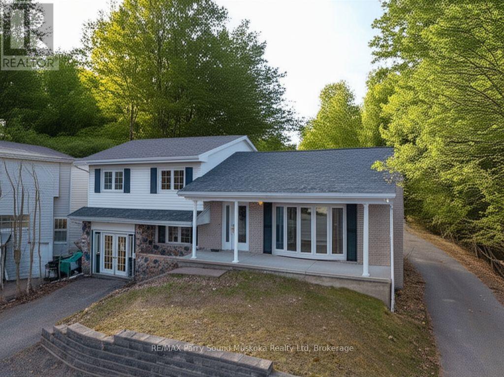 2 WILLIAM STREET, Parry Sound, Ontario