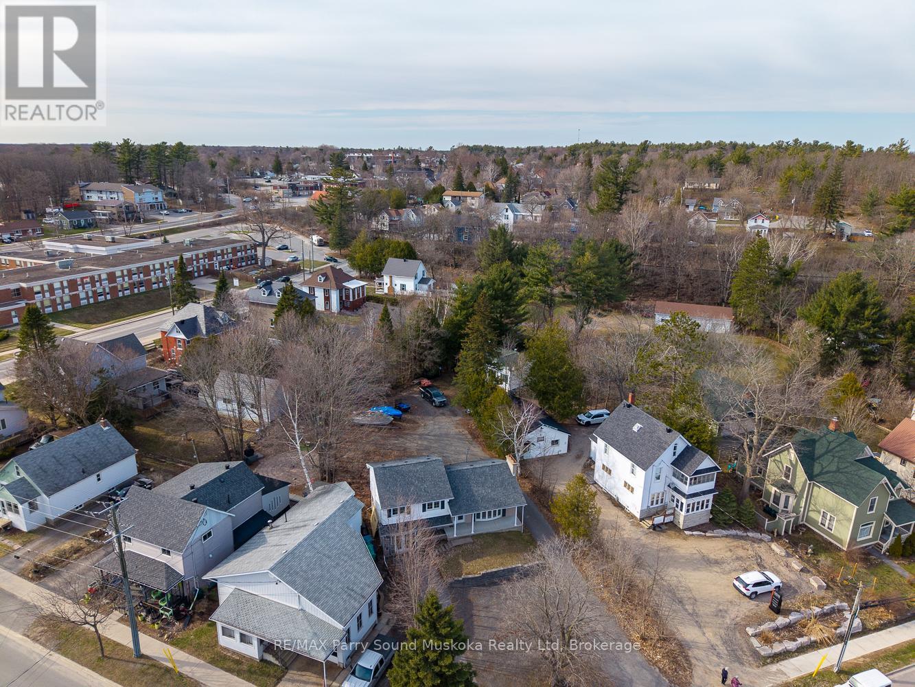 2 William Street, Parry Sound, Ontario  P2A 1V1 - Photo 35 - X12376377